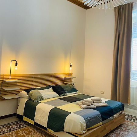 Olivuzza Rooms In Apartment Palermo Exterior photo