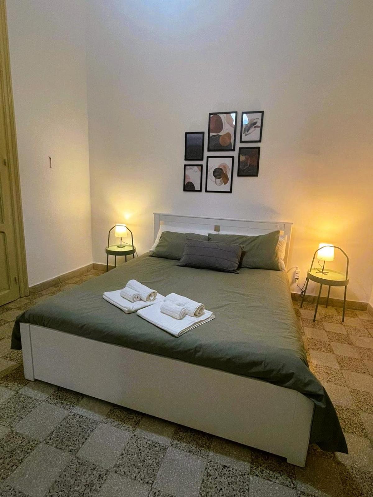 Olivuzza Rooms In Apartment Palermo Exterior photo